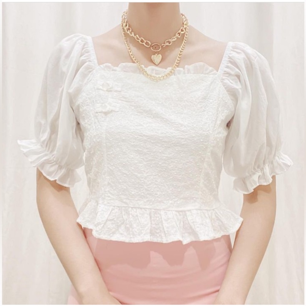 Prettiest Lace Vintage Puffsleeve Crop Top with Pearl detailing